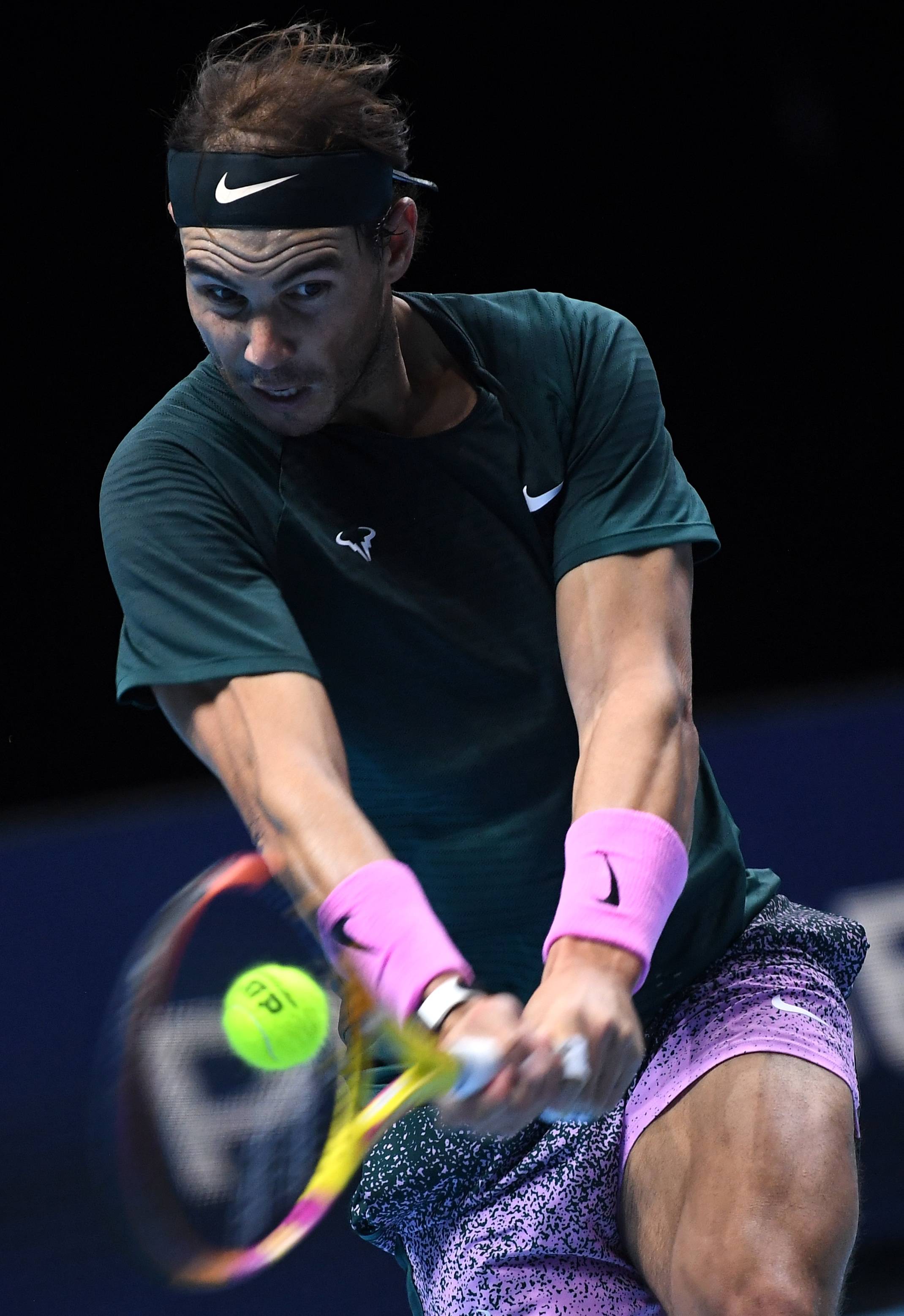 世界网球队力克法国网球队,纳达尔打破历史纪录的简单介绍 世界网球队力克法国网球队,纳达尔打破历史纪录的简单介绍